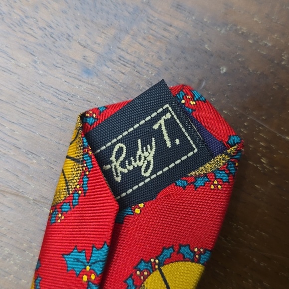 RUDY T HOUSTON 58.5" Ties Red Christmas Basketball - Picture 2 of 3